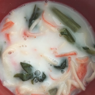 野沢菜とカニカマのミルクスープ